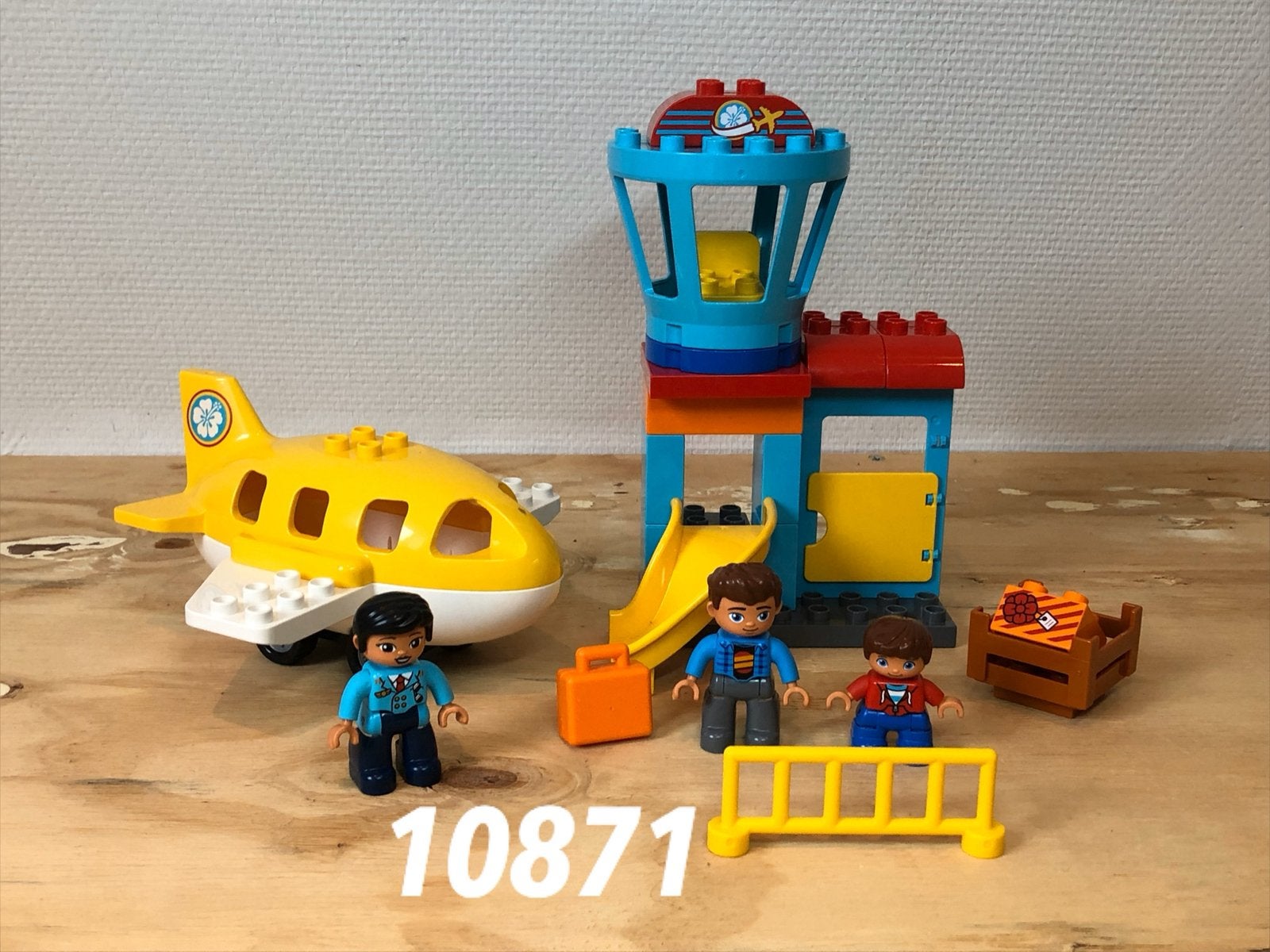 Duplo vliegveld 10871 (compleet) 1, Ophalen of Verzenden, Zo goed als nieuw, Complete set, Duplo