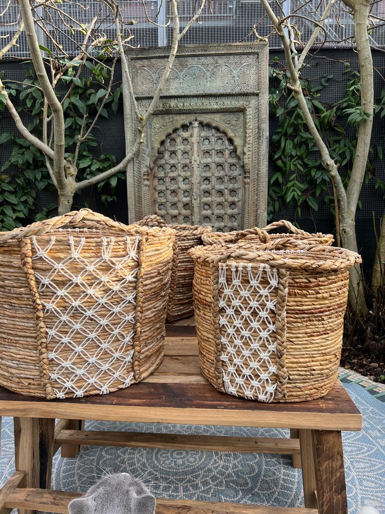 Mand met touw uit Bali Indonesie Ibiza Boho inrichting, Huis en Inrichting, Verburgt Vintage, Mand, Rond, Nieuw