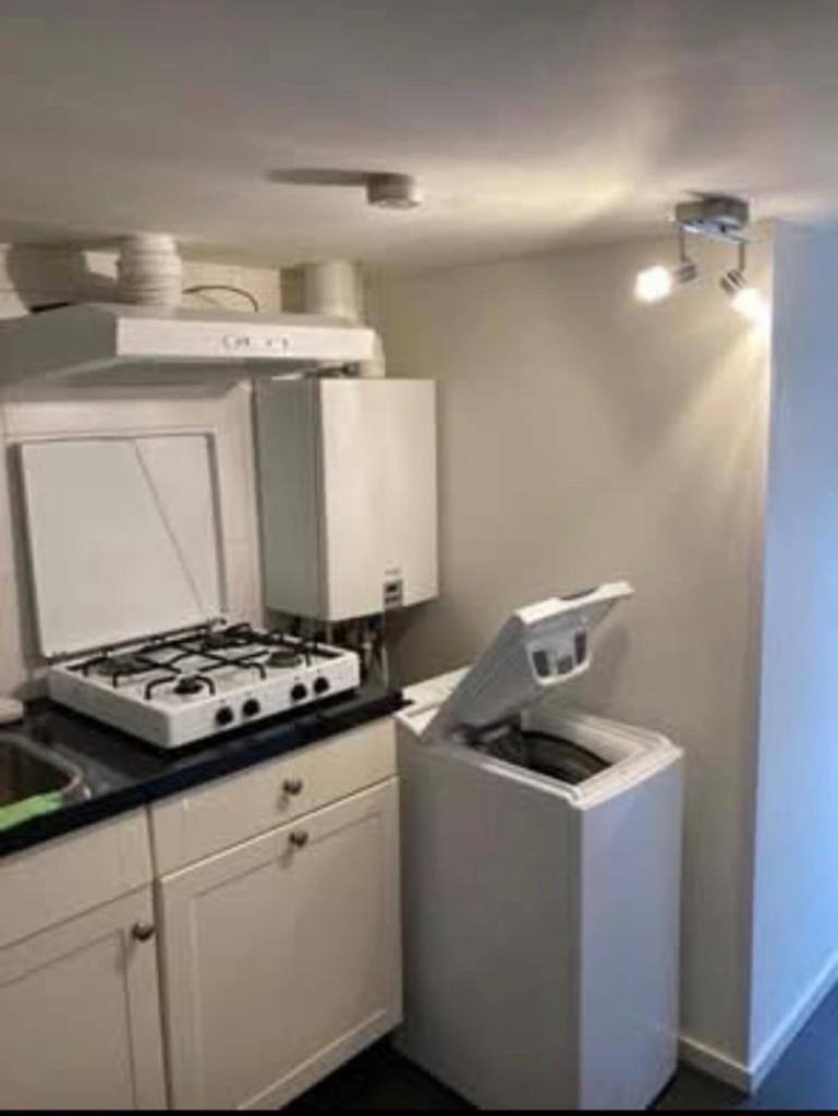 Zelfstandige studio te huur, Huizen en Kamers, 20 tot 35 m², Utrecht