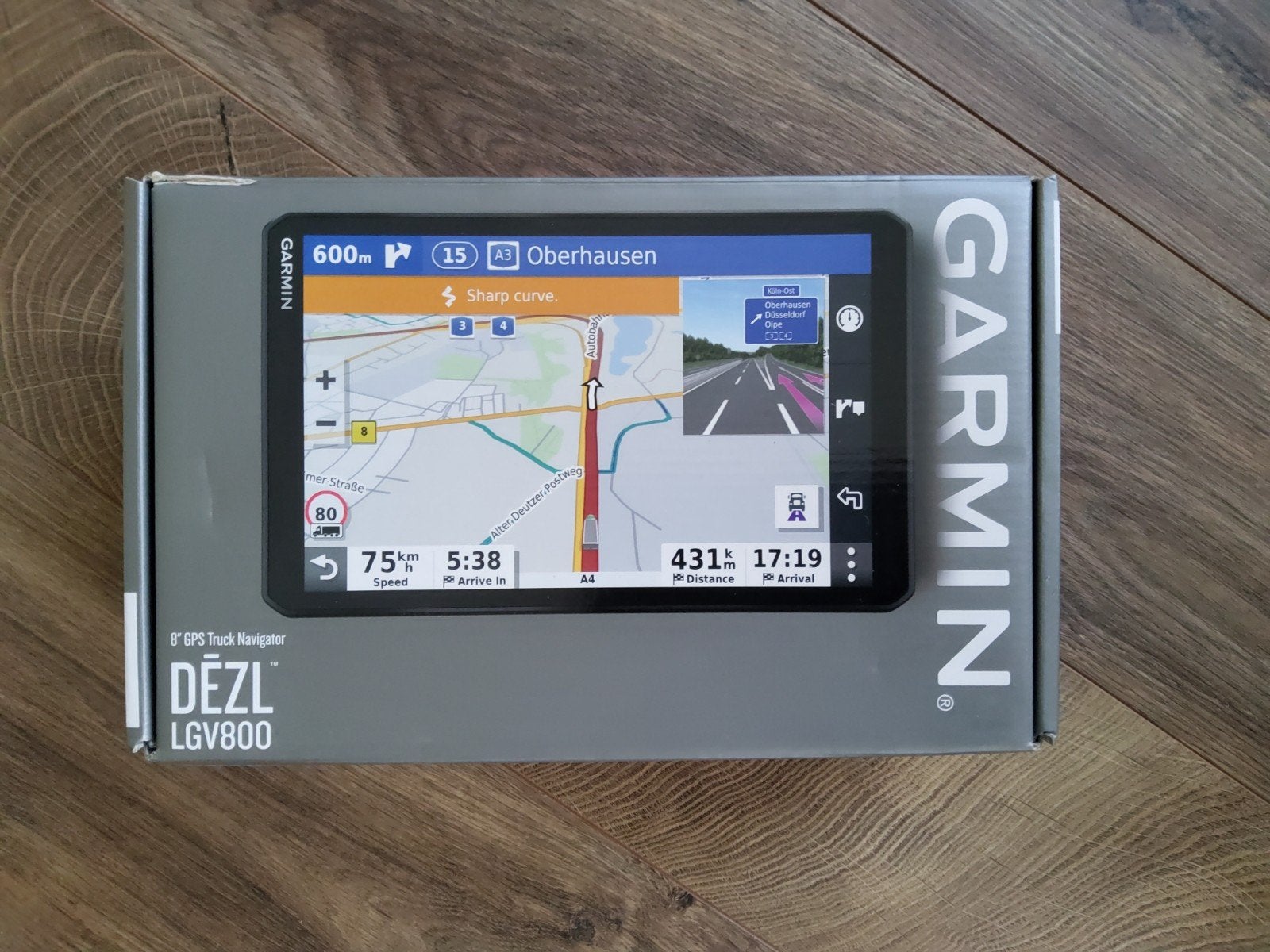 Garmin dēzl LGV800 8" GPS Truck camper Navigator, Auto diversen, Ophalen of Verzenden, Zo goed als nieuw