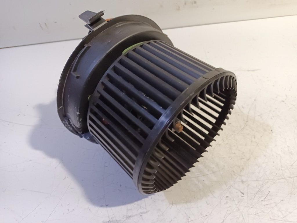 Kachel ventilator motor Peugeot 108, Onderdelen@venauto.nl, Van der Ven Autorecycling B.V., Gebruikt, Ettenseweg 76, 4706 PB Roosendaal, The Netherlands