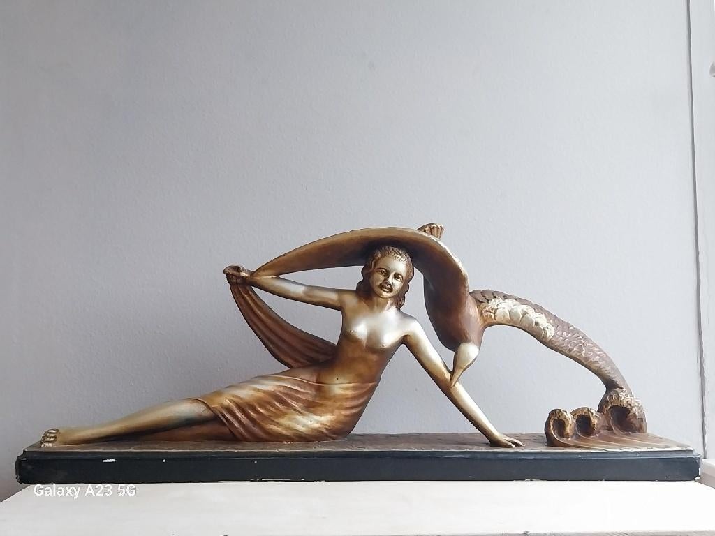Grote Art Deco sculptuur vrouw met zwaan gesigneerd jaren 30, Antiek en Kunst, Kunst | Beelden en Houtsnijwerken, Ophalen, Art deco