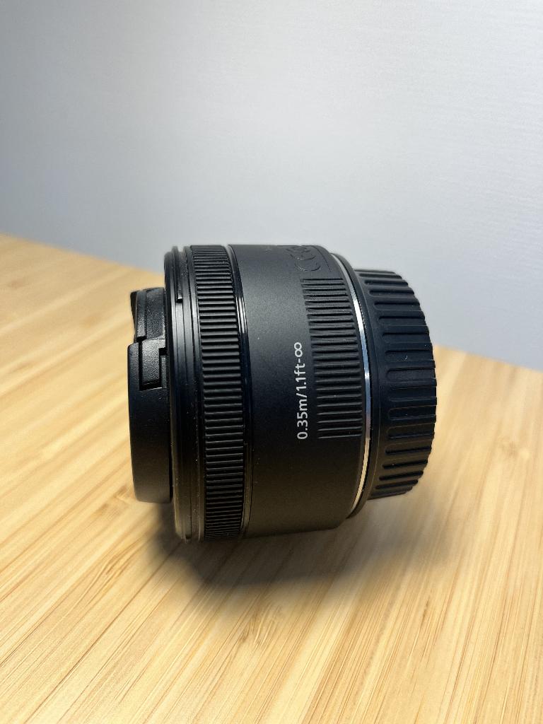 Canon EF 50mm f/1.8 STM, Ophalen, Zo goed als nieuw, Standaardlens