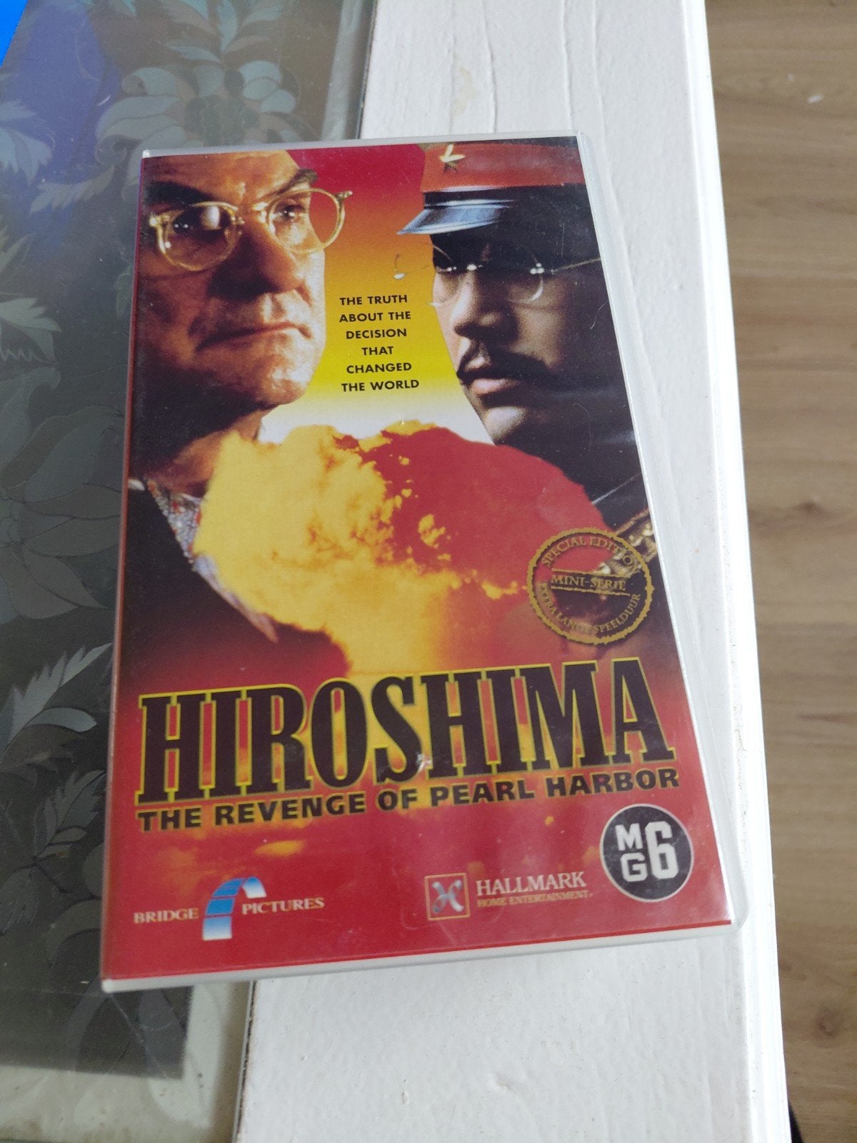 Hiroshima - Dubbele VHS Videoband Box., Cd's en Dvd's, Boxset, Gebruikt, Alle leeftijden, Drama
