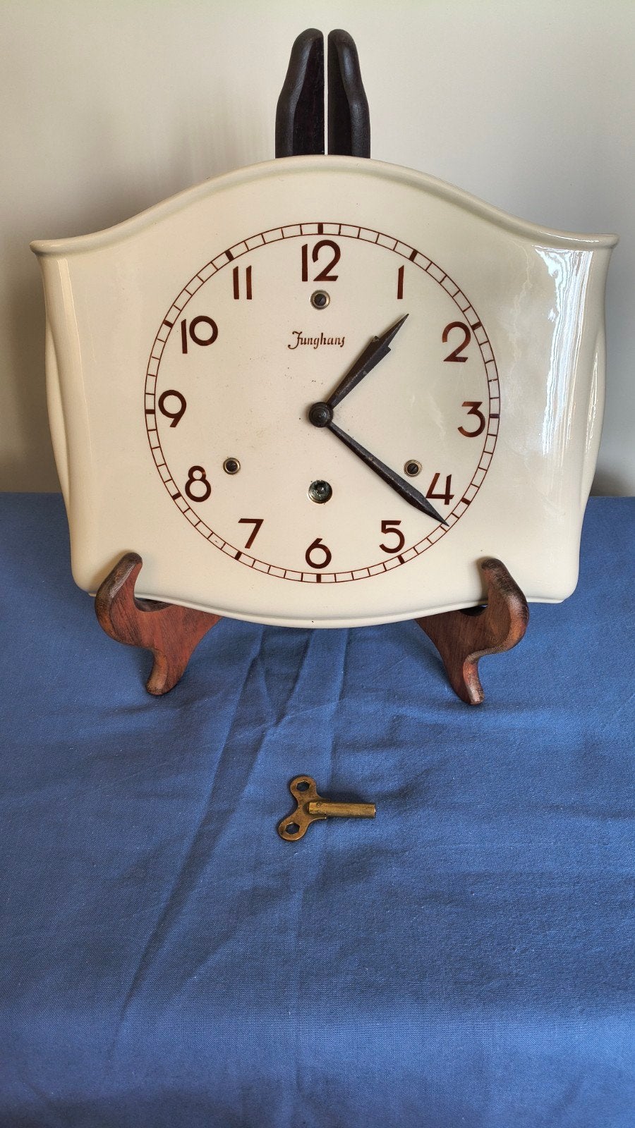Vintage Junghans wandklok - Crèmekleurig keramiek, Ophalen of Verzenden