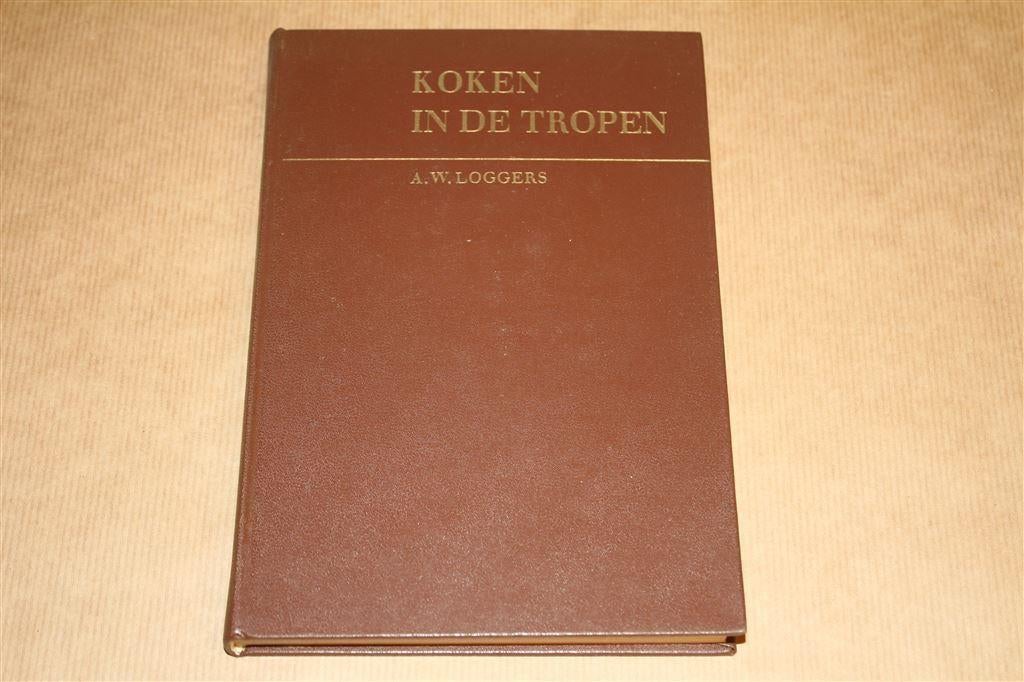 Koken in de Tropen - 1953, Boeken, Kookboeken, Ophalen of Verzenden, Gelezen, Azië en Oosters