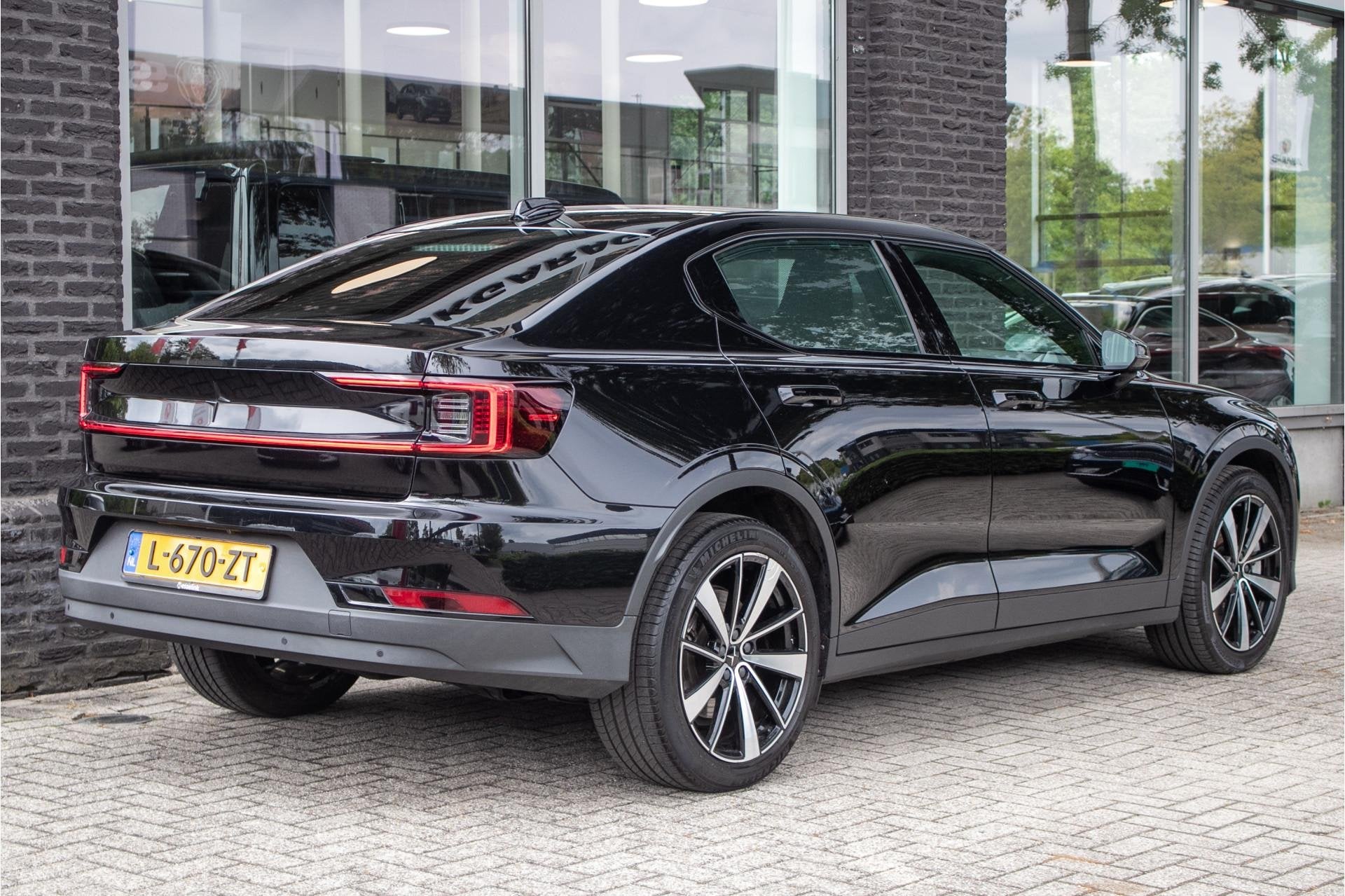Polestar 2 Long Range Single Motor 78 kWh | SOH 91% | 19" Lm, Auto's, Stof, Gebruikt, 1969 kg, Zwart