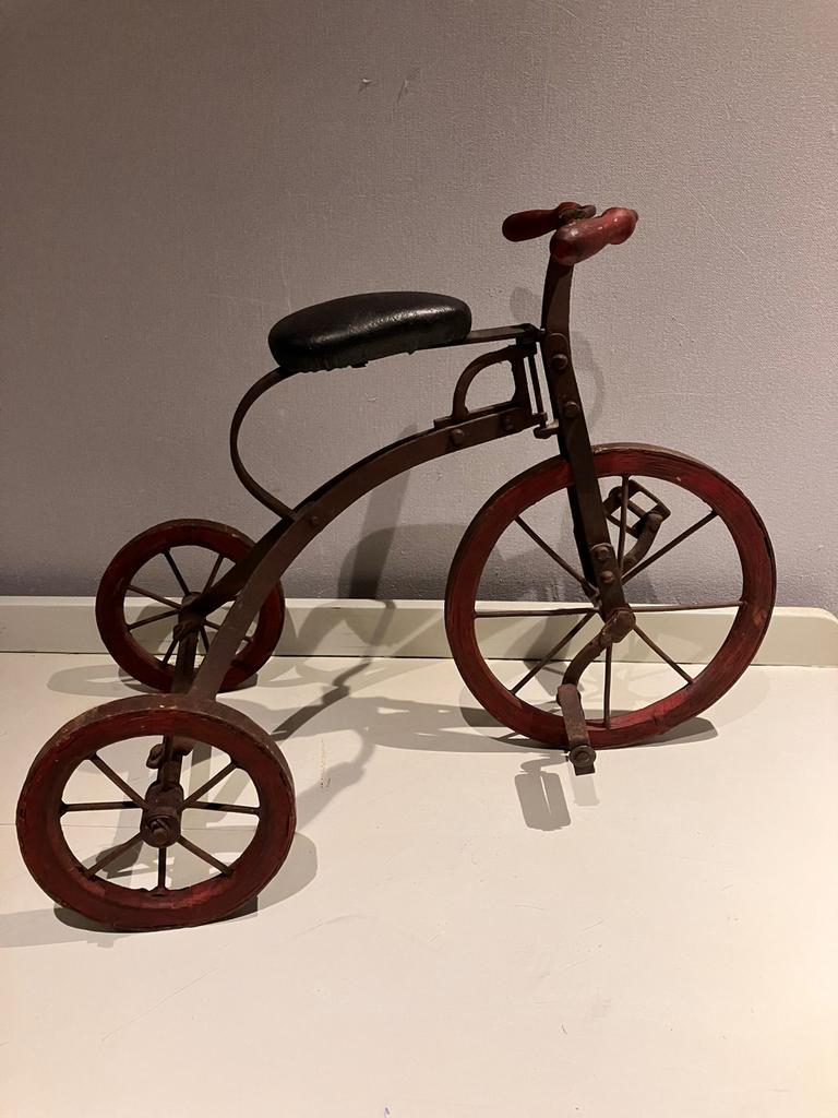 Antieke smeedijzeren driewieler - Decoratief fietje, Ophalen of Verzenden