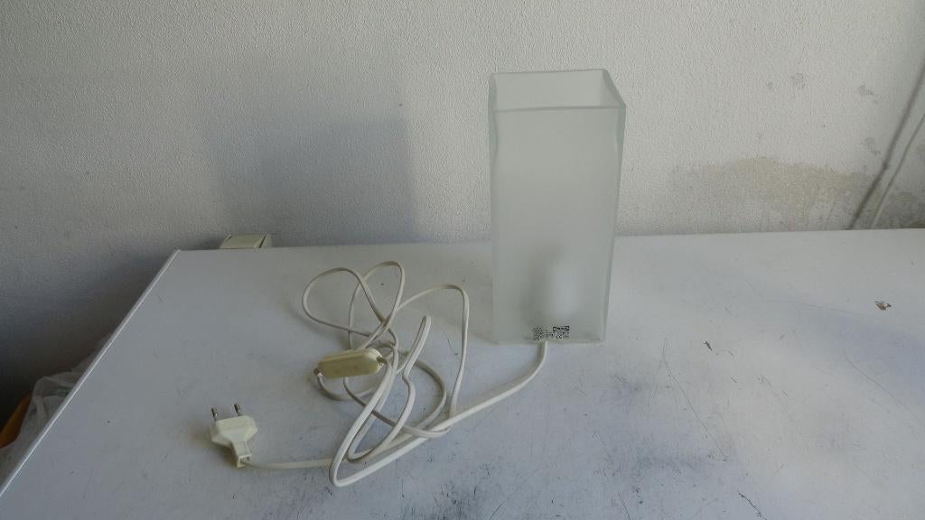 Tafellamp Ikea B0011 jaren 70 lamp, matglas, Ophalen of Verzenden