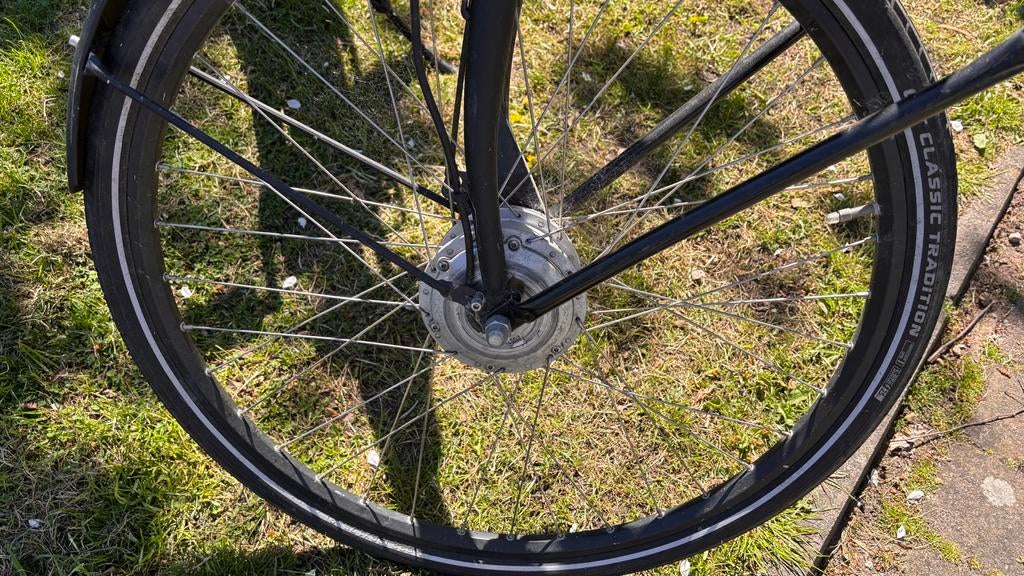 Cortina fiets met haperende motor en gerepareerde accu, Ophalen, Gebruikt, Cortina