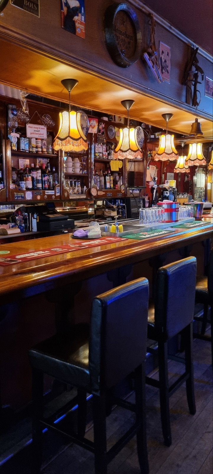 ter overname instapbaar bruin cafe, Ophalen of Verzenden, Gebruikt, Complete inventaris