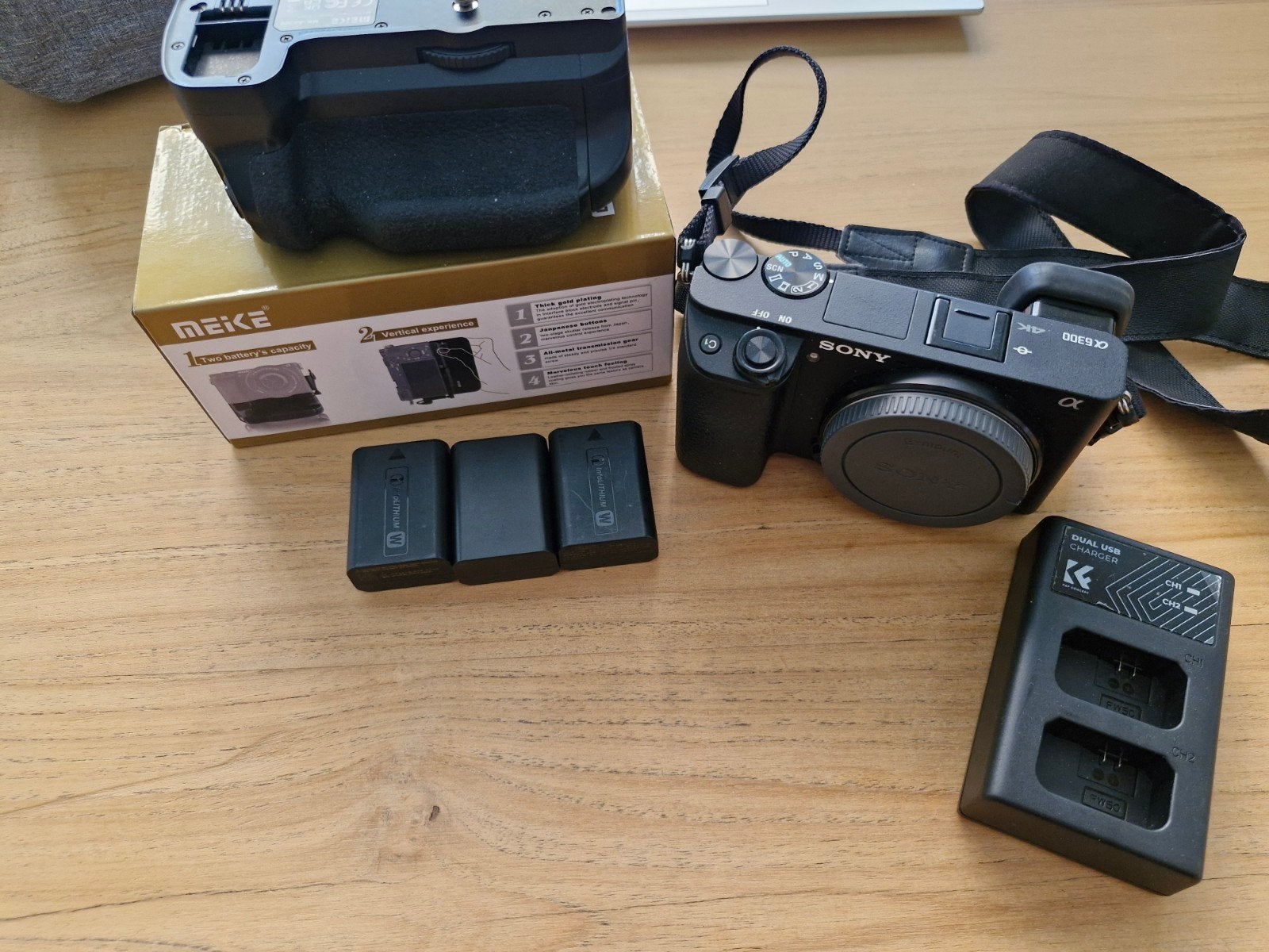 Sony Alpha A6300 systeemcamera met accessoires, Compact, Ophalen of Verzenden, Zo goed als nieuw, Sony