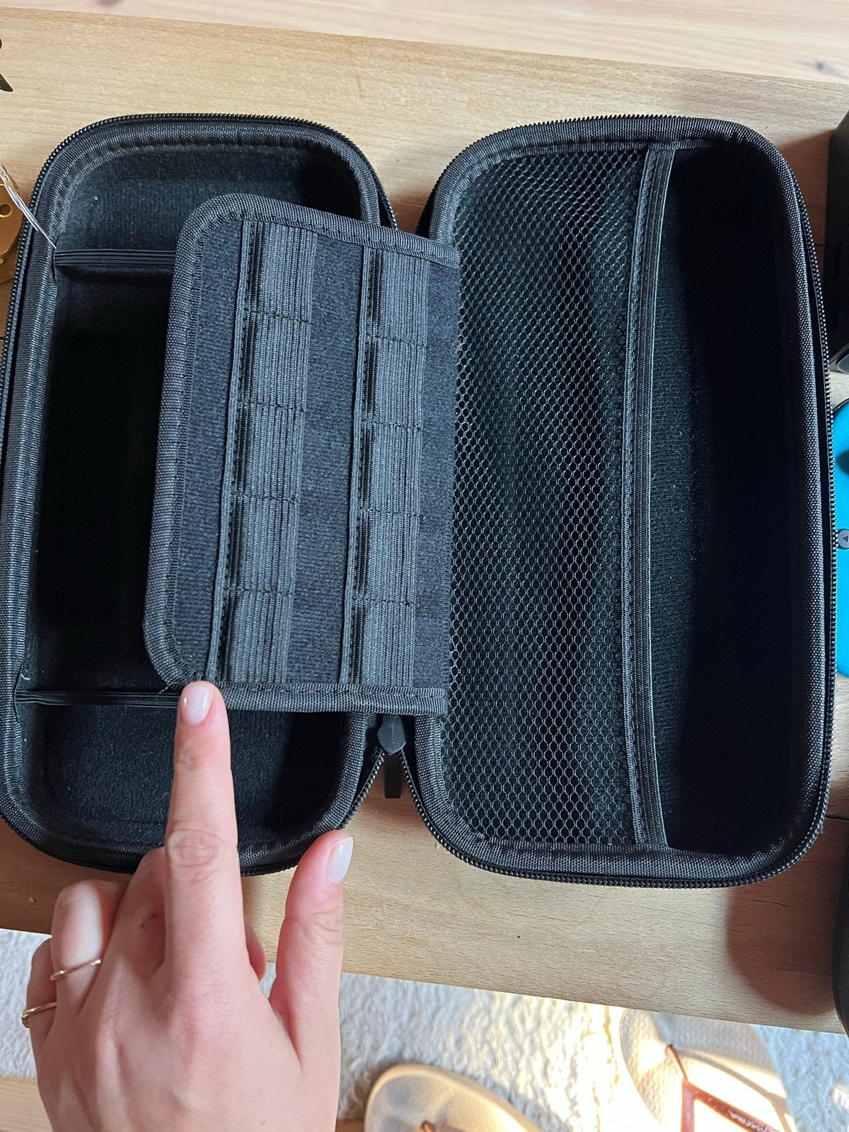 Foto 7 van Nintendo Switch Oled met accessoires en games