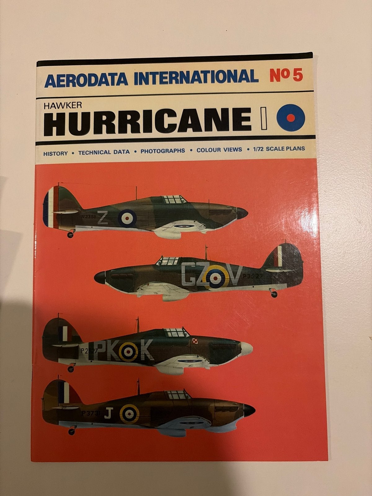 Aerodata International No 5: Hawker Hurricane I, Ophalen of Verzenden, Tweede Wereldoorlog, Gelezen, Luchtmacht