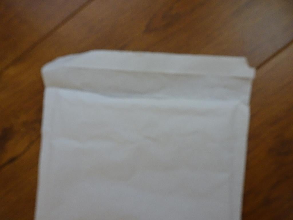 35  witte bolletjes enveloppe en  30 bruine enveloppen, Ophalen of Verzenden, Zo goed als nieuw