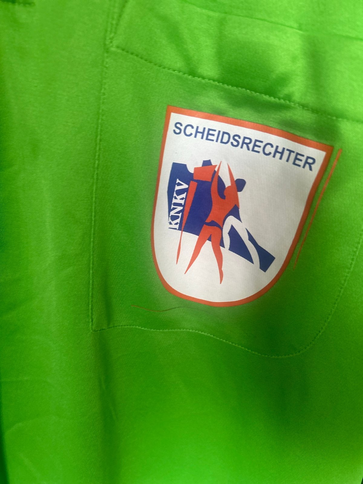 Fel groen scheidsrechter shirt  large- Erima KNVB, Maat L, Ophalen of Verzenden, Gebruikt, Shirt