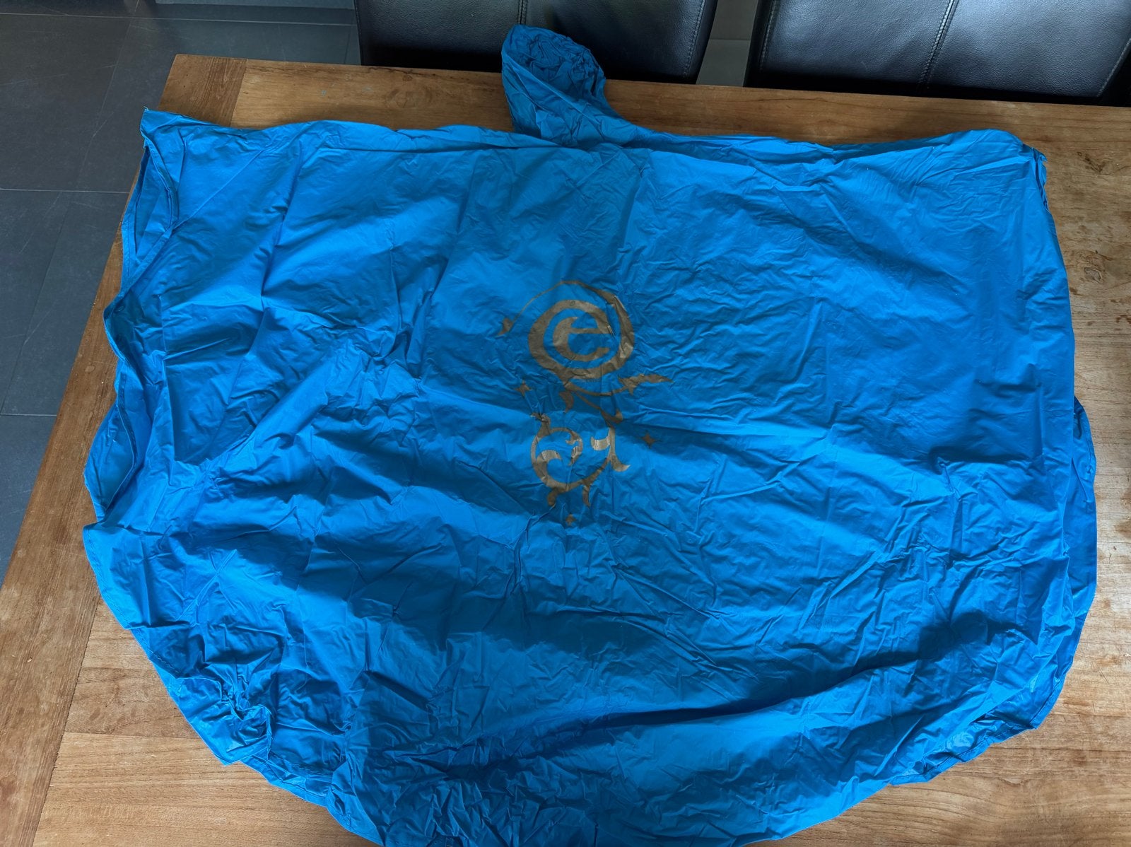 Efteling Poncho voor volwassenen/grote kinderen, Ophalen of Verzenden, Gebruikt, Regenponcho