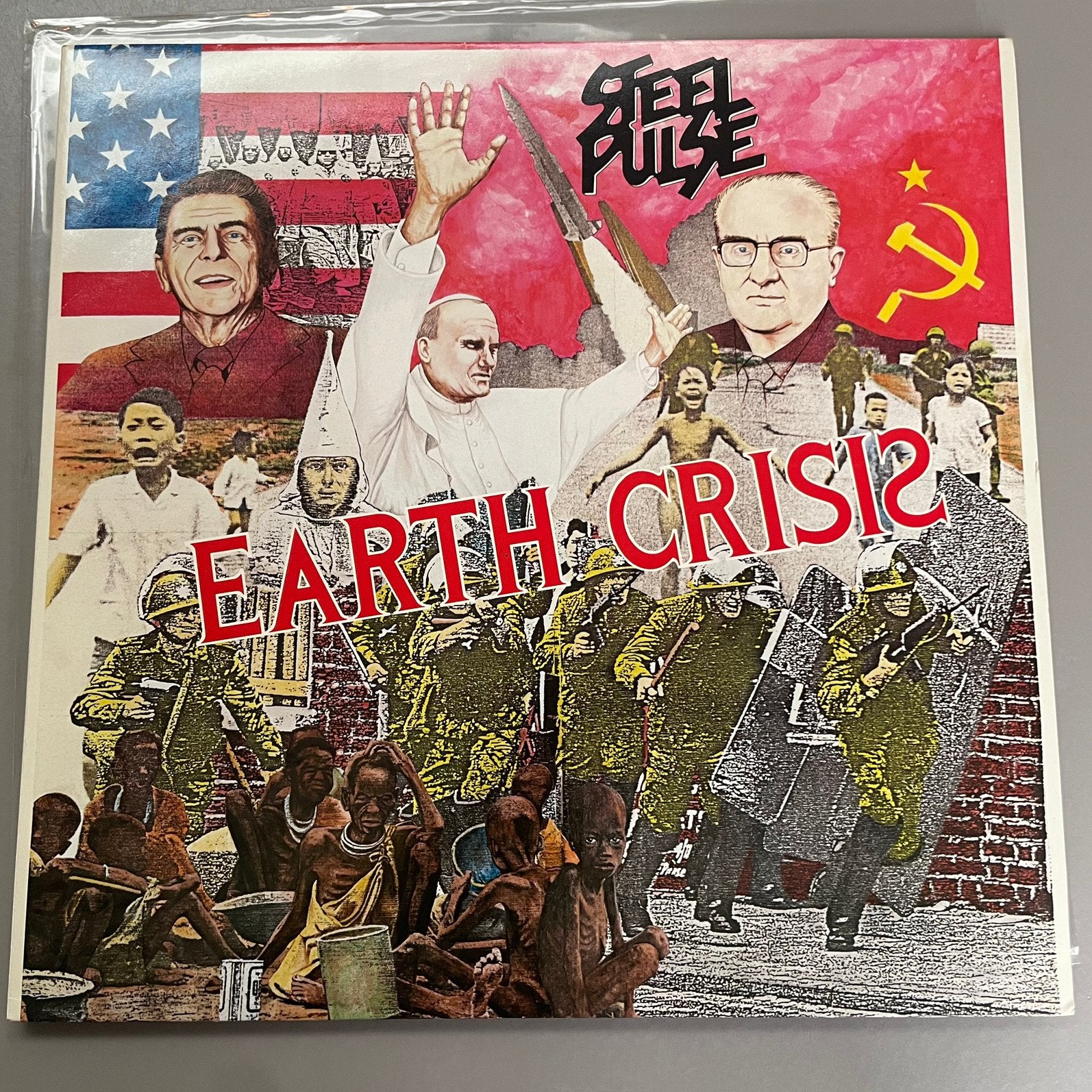 LP Steel Pulse - Earth crisis, Ophalen of Verzenden, Gebruikt, LP