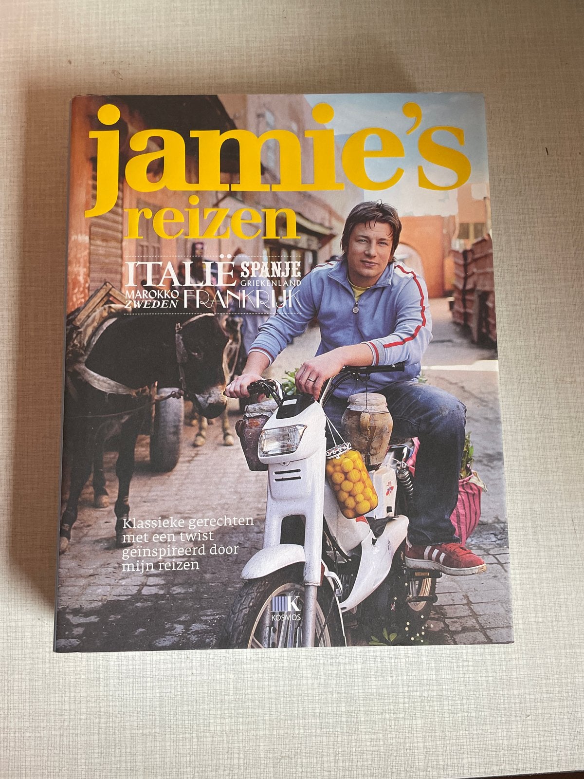 Jamie's Reizen - Jamie Oliver kookboek, Boeken, Kookboeken, Ophalen of Verzenden, Zo goed als nieuw, Europa, Hoofdgerechten