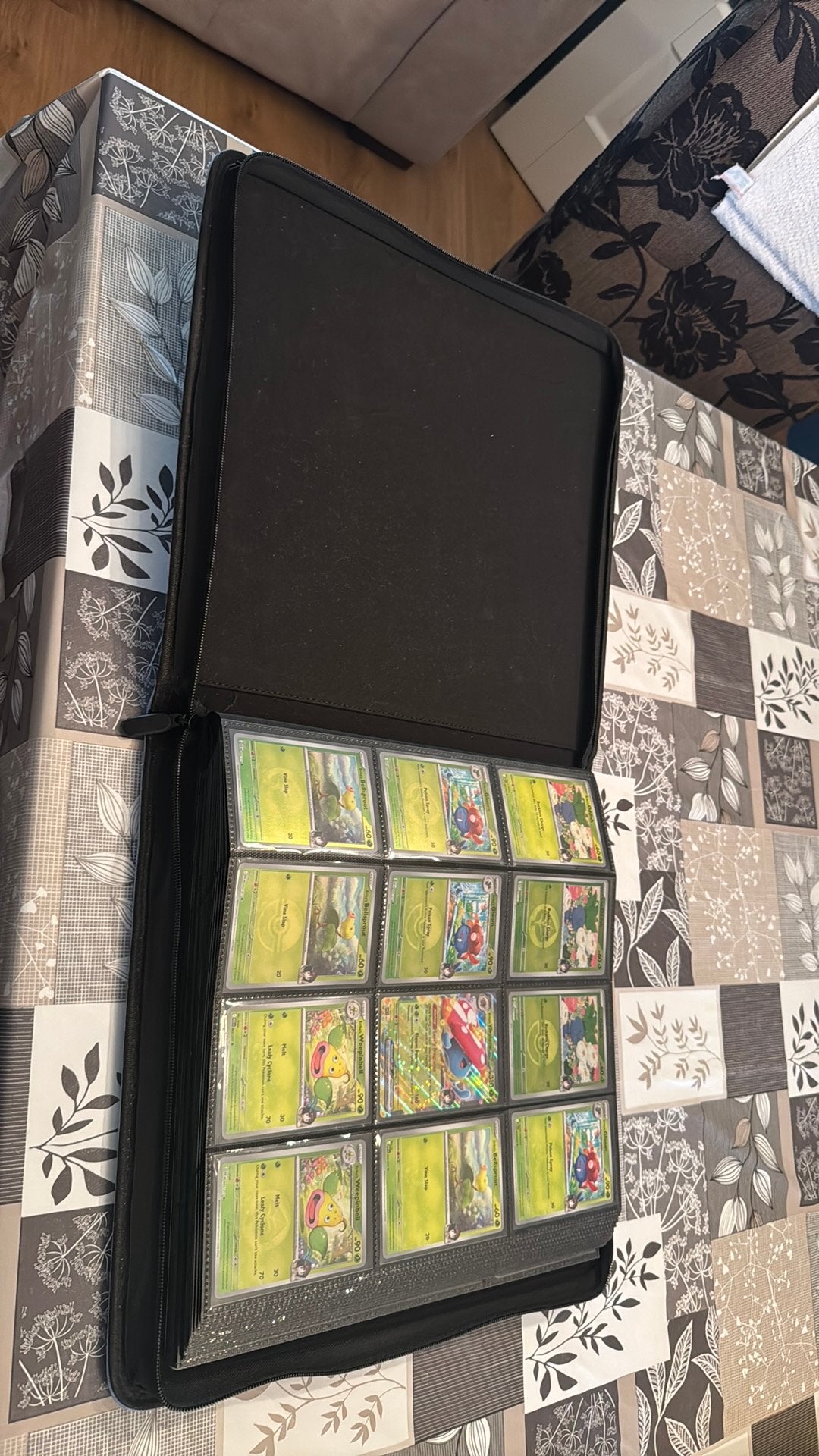 Bijna complete base set Ascended Heroes inclusief 12 pocket, Ophalen of Verzenden, Zo goed als nieuw, Meerdere kaarten, Foil