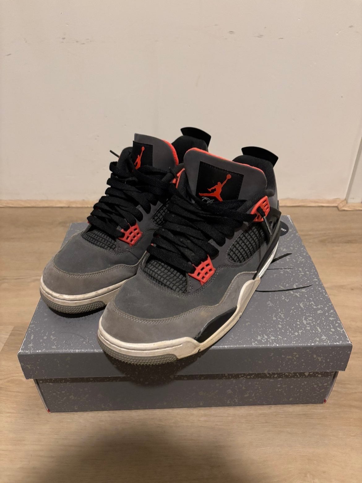 Air Jordan 4 Retro Infrared, Verzenden, Zo goed als nieuw