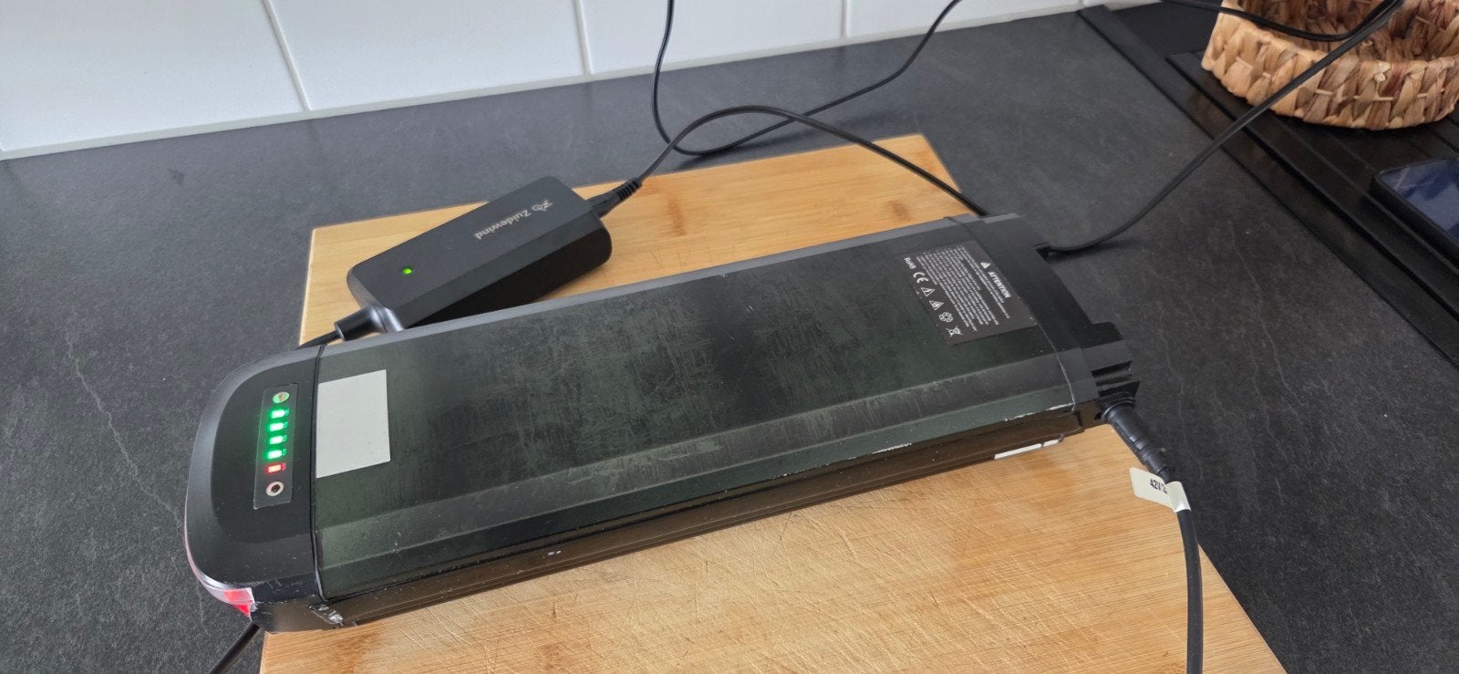 Werkende Fietsaccu 468Wh/36V + Lader (o.a. Keola), Gebruikt