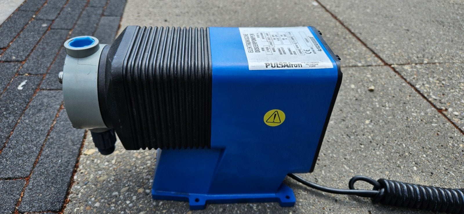 Pulsatron Elektronische Doseerpomp voor chemicaliën, Ophalen