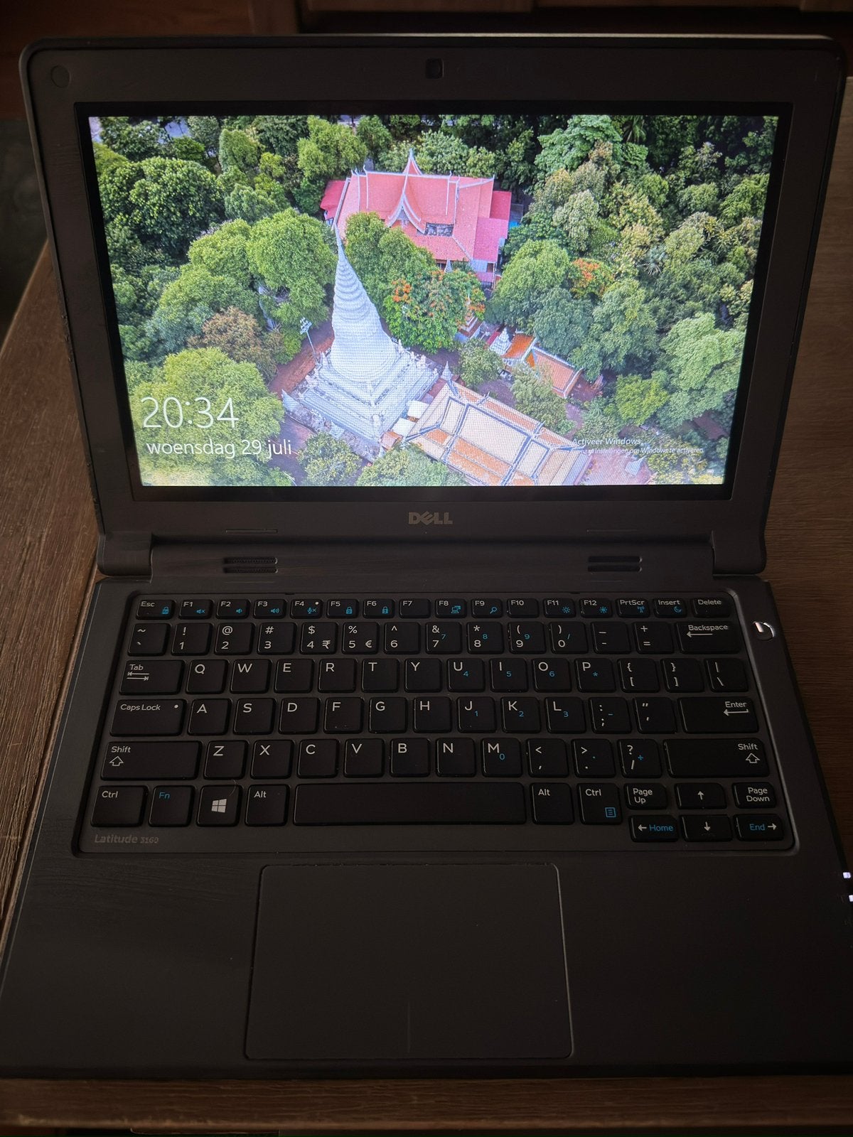 Dell Latitude 3160 laptop met hoes, Ophalen, 2 tot 3 Ghz, Qwerty, Met touchscreen