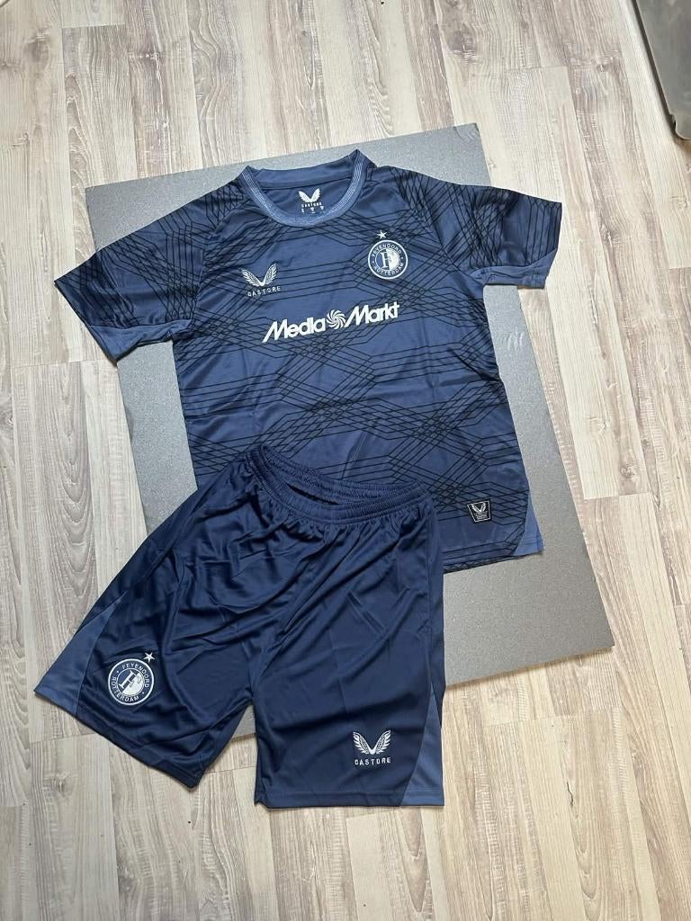 Feyenoord Uit 2026 Voetbaltenue (maat 104/152/164), Set, Verzenden, Maat XS of kleiner, Nieuw