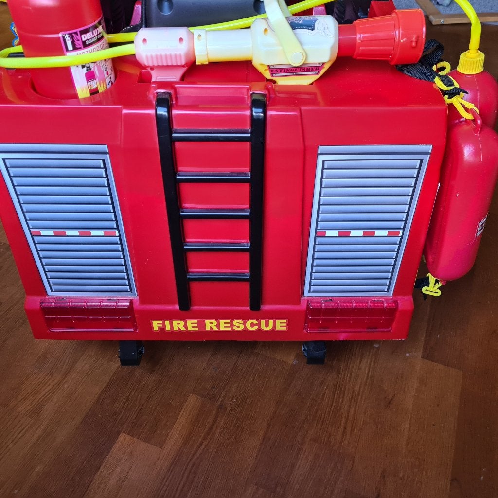 Foto 19 van Grote elektrische brandweerauto met licht en geluid