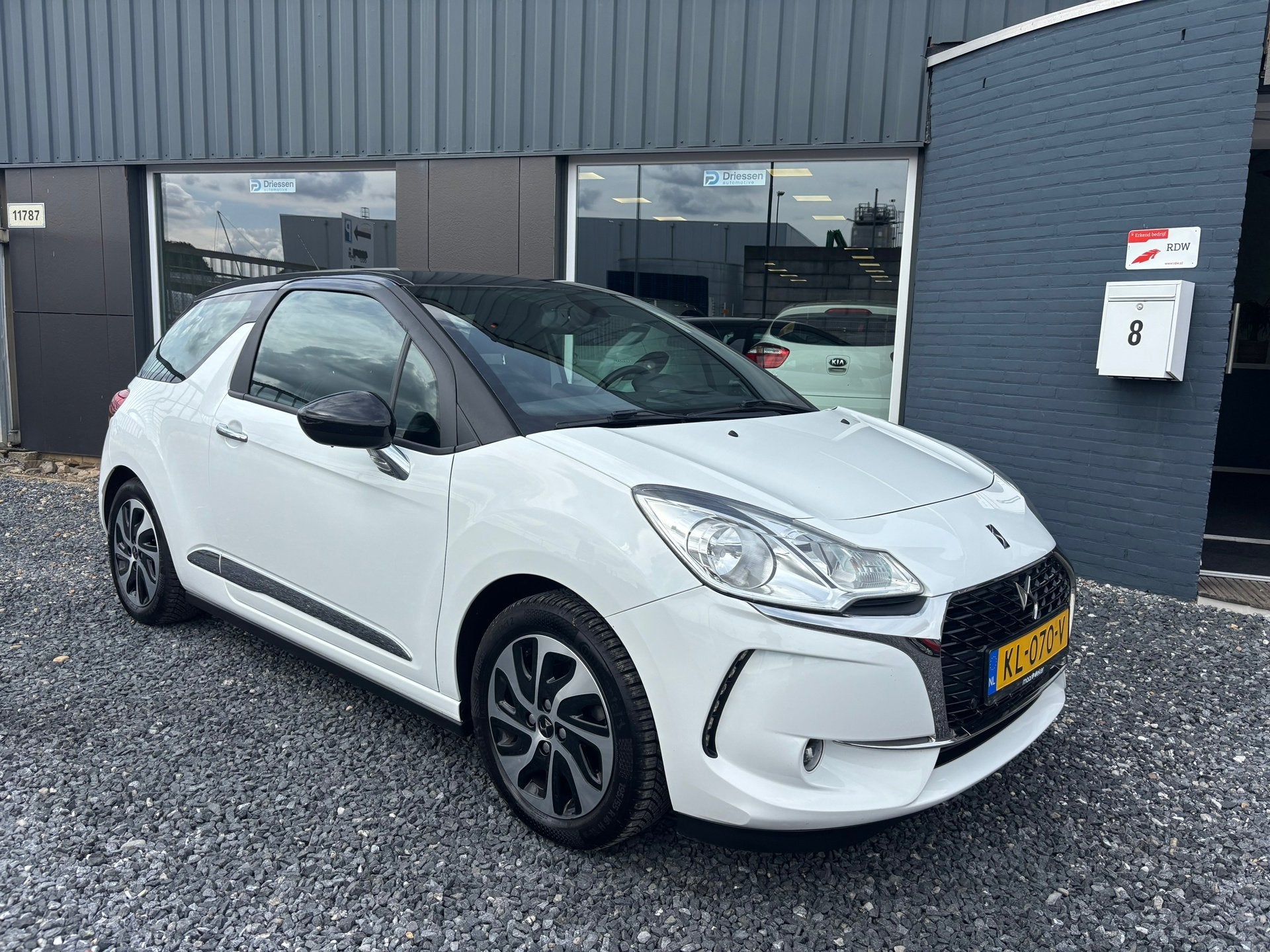 DS 3 1.2 PureTech Business | Automaat! | Clima/Navi | APK 11, Auto's, Stof, Gebruikt, 1199 cc, 82 pk