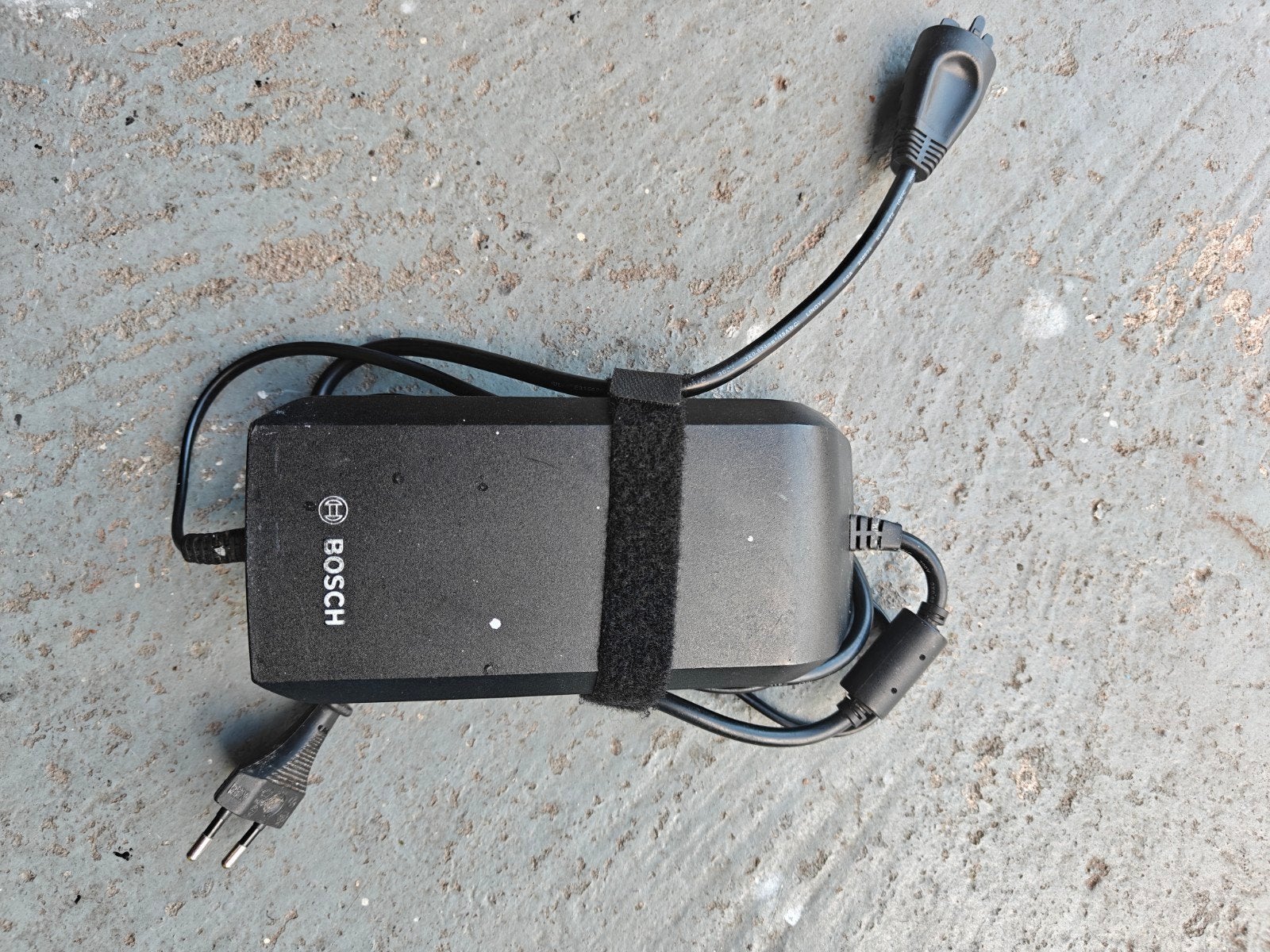 Bosch eBike Acculader 36V 4A/230V - Standaard, Ophalen of Verzenden, Zo goed als nieuw