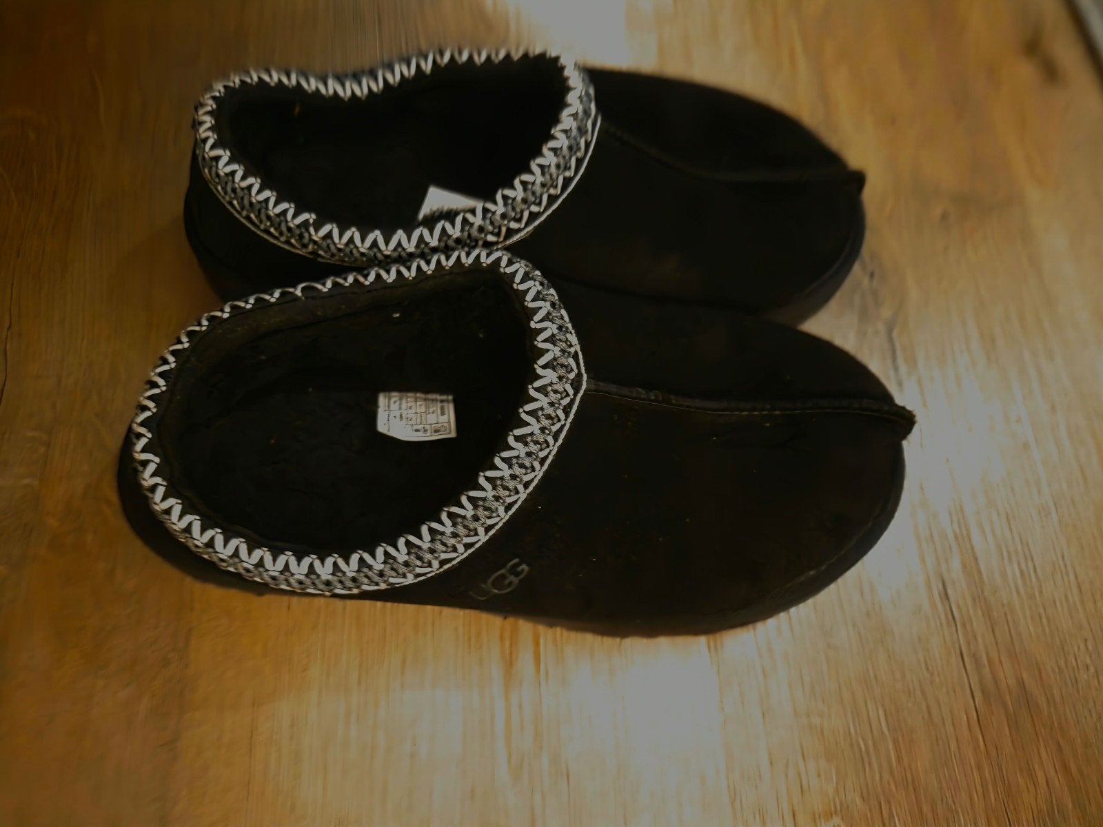 Uggs Tasman pantoffels maat 38 Zo goed als nieuw, Zwart, Ophalen of Verzenden, Zo goed als nieuw, Uggs