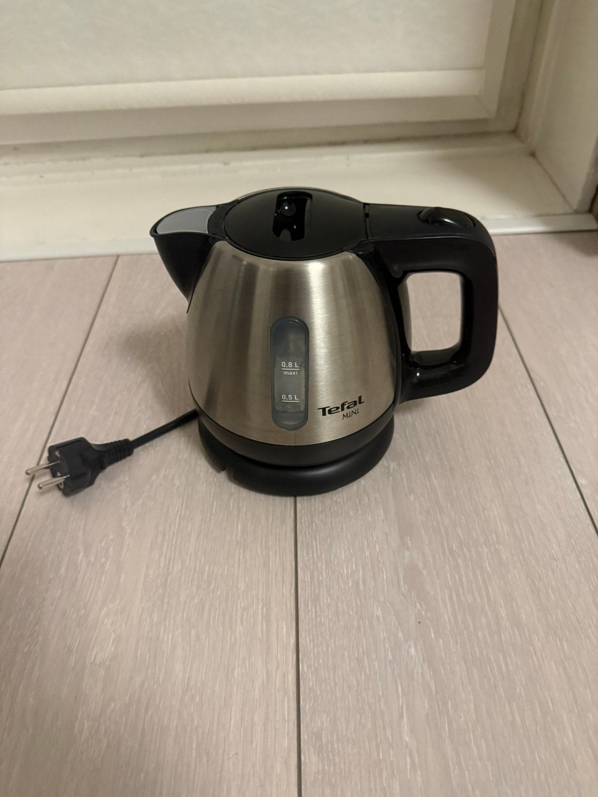 Tefal Mini Waterkoker - Compact en Efficiënt, Minder dan 1 liter, Ophalen of Verzenden, Gebruikt, Rvs