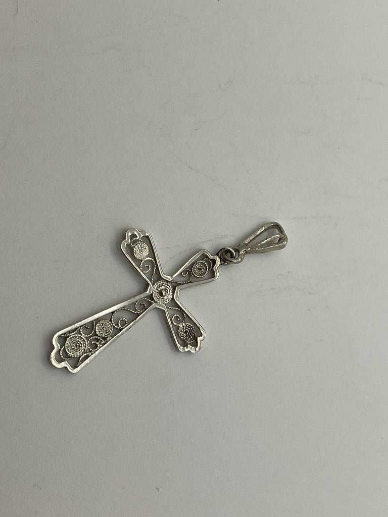D690 Prachtige zilveren filigrain kruisje, Sieraden, Tassen en Uiterlijk, Kettinghangers, Ophalen of Verzenden, X, Kruis of Symbool