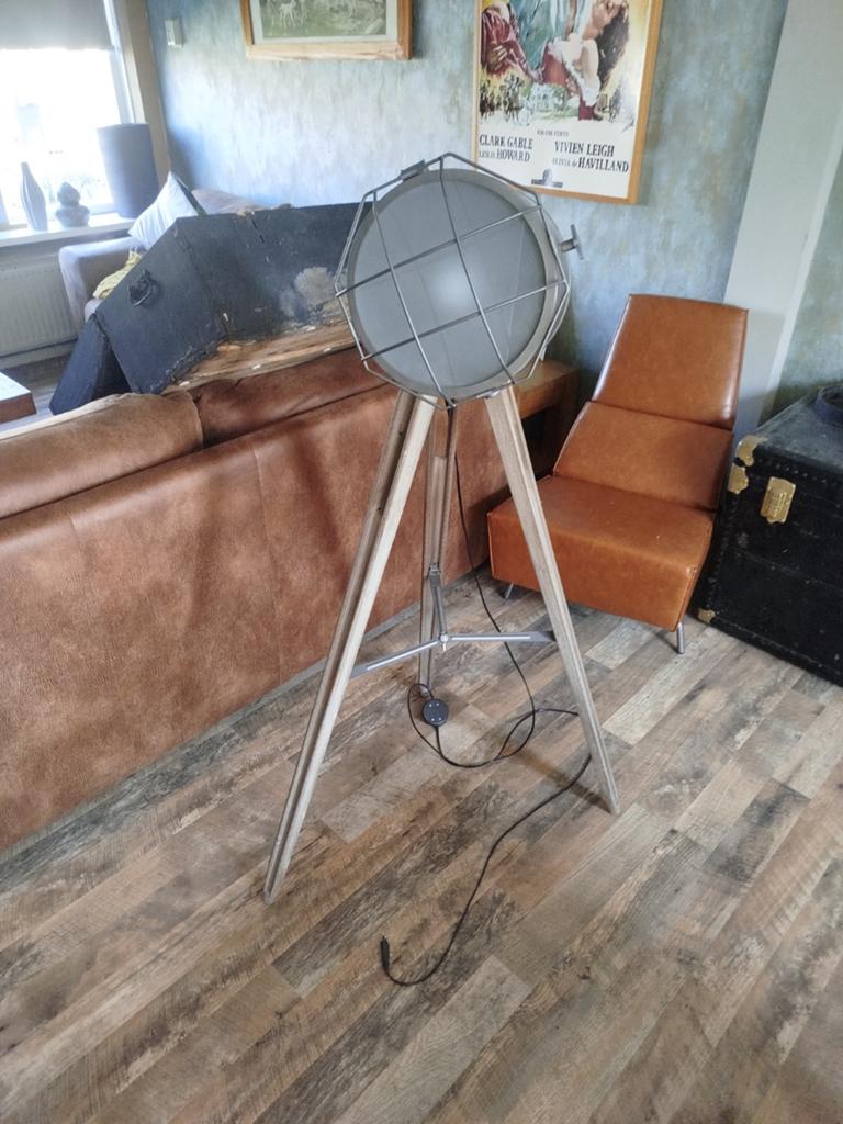 Mooie lamp, Ophalen