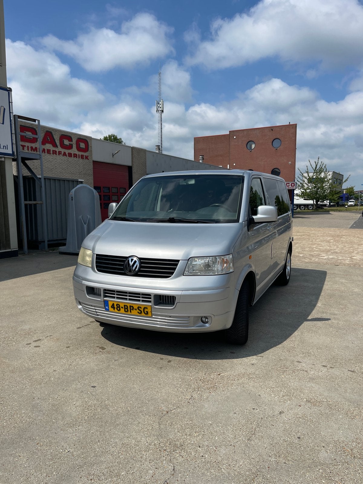 Volkswagen Transporter 1.9 TDI 2004 youngtimer, Auto's, Voorwielaandrijving, Zwart, 1905 kg, Volkswagen