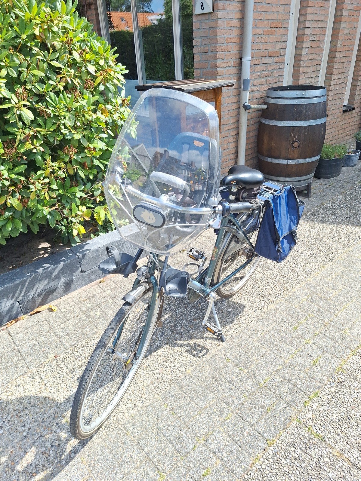 Fietsstoeltje met scherm, Fietsen en Brommers, Fietsaccessoires | Fietsstoeltjes, Voorzitje, Ophalen, Yepp GMG, Gebruikt