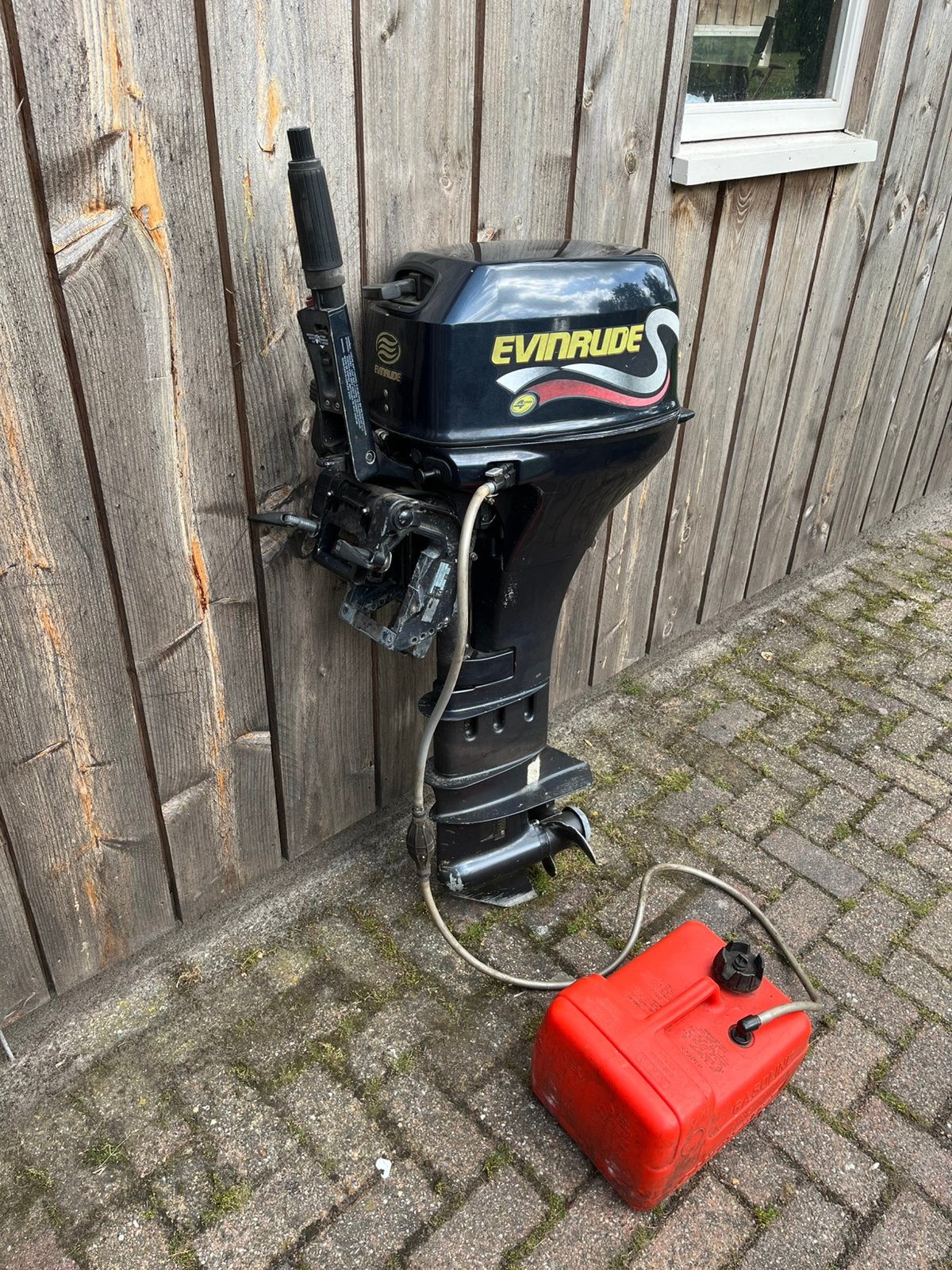 Evinrude 8 pk 4-takt buitenboordmotor langstaart met tank, Ophalen, Zo goed als nieuw