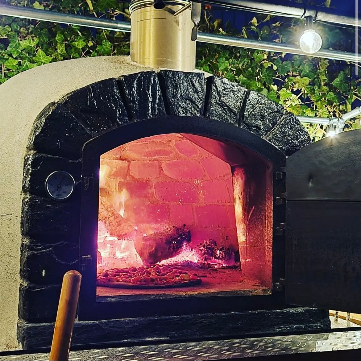 Pizzaoven te huur Arnhem, Tuin en Terras, Pizzaovens, Ophalen of Verzenden, Zo goed als nieuw