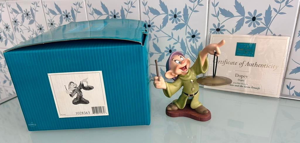 WDCC beeld Dopey, Ophalen of Verzenden, Sneeuwwitje of Doornroosje, Zo goed als nieuw, Beeldje of Figuurtje