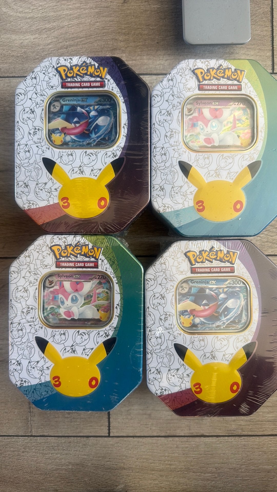 Pokemon TCG: 30th Celebration Greninja and Sylveon Ex Tins, Ophalen of Verzenden, Nieuw