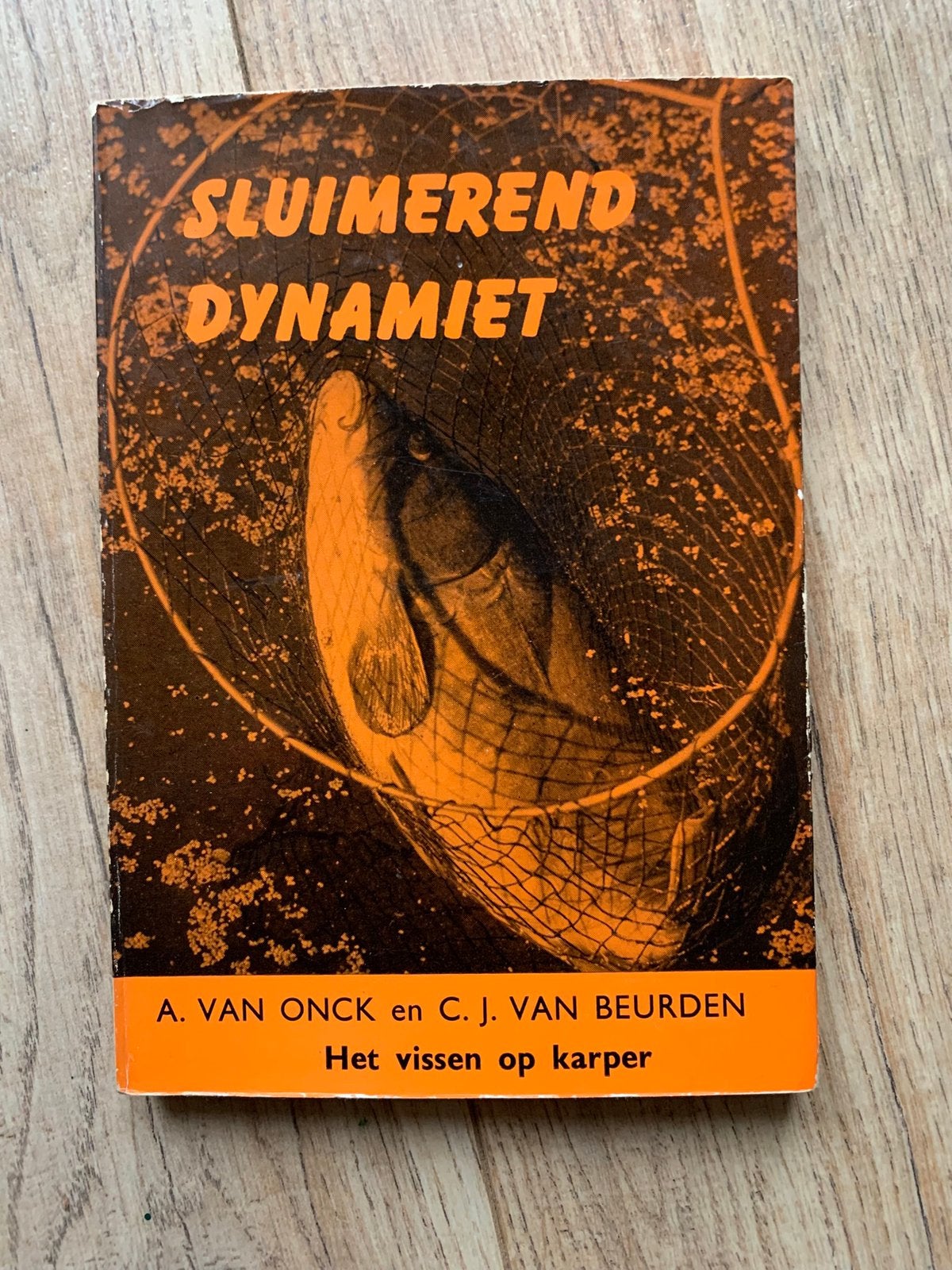 Hengelsport visboeken sluimerend dynamiet karperboeken vis, Watersport en Boten, Ophalen of Verzenden, Zo goed als nieuw, Overige typen