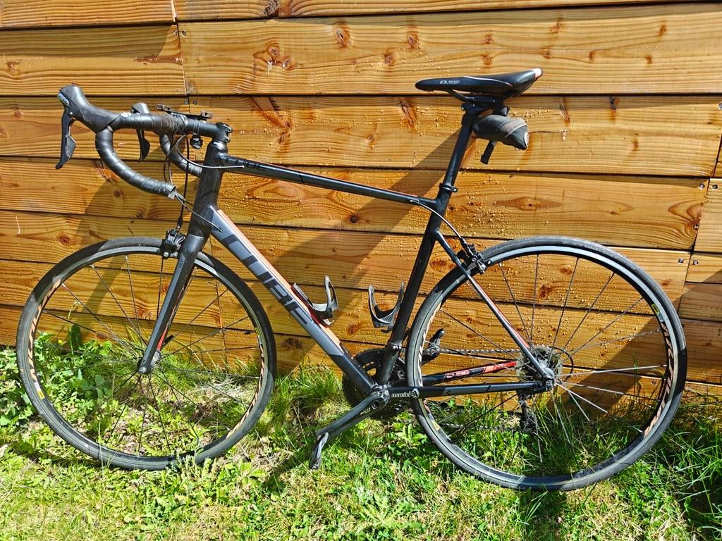 Cube Attain SL, Gebruikt, Aluminium, 57 tot 61 cm, Meer dan 20 versnellingen