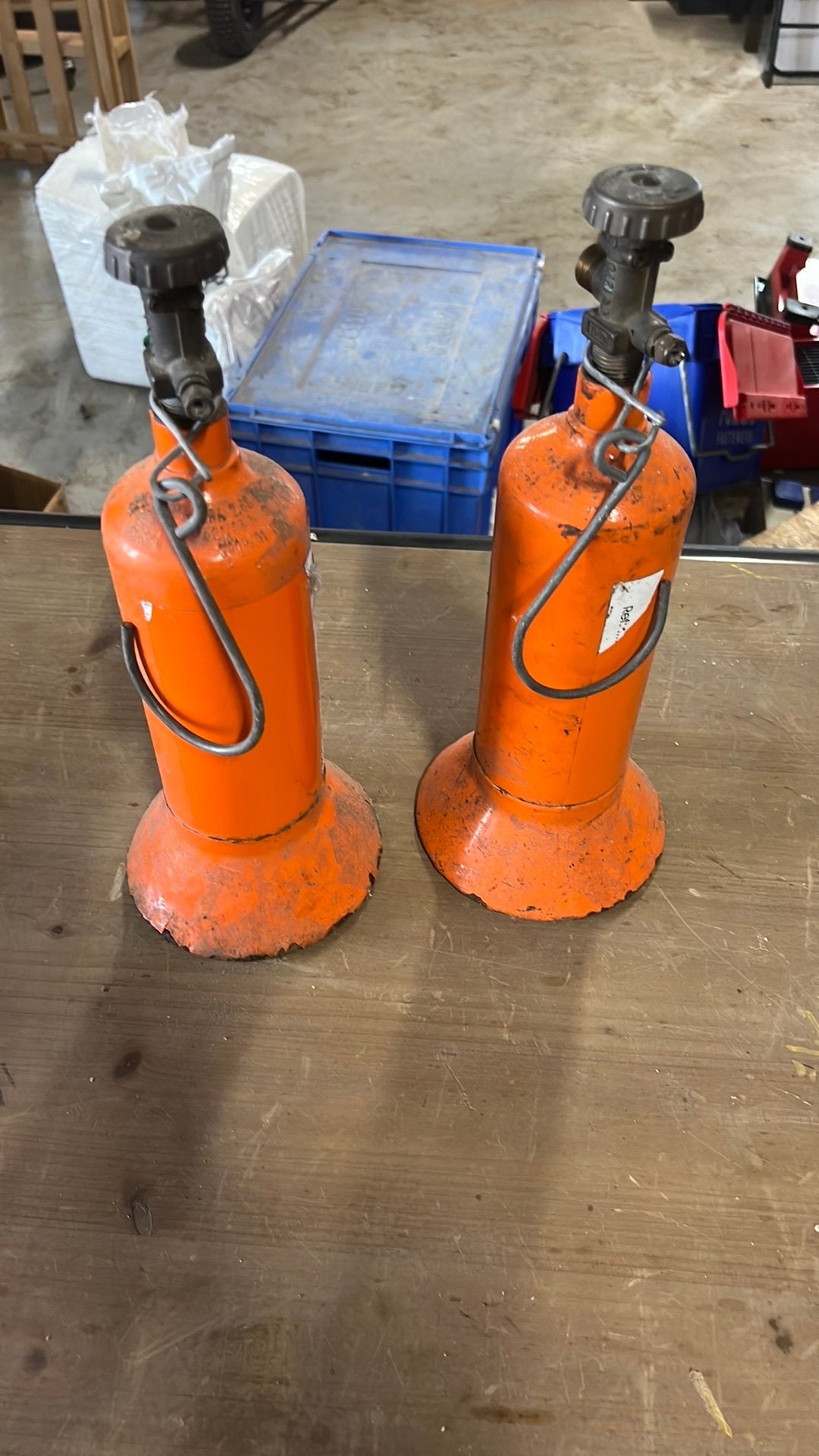 2 gasflesjes voor loodgieters, Ophalen, Zo goed als nieuw
