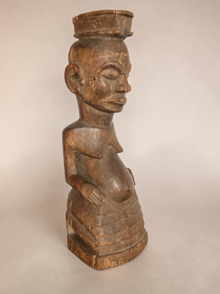 Houten konings beeld Democratische Republiek Congo 1925-1950, Antiek en Kunst, Kunst | Beelden en Houtsnijwerken, Ophalen of Verzenden
