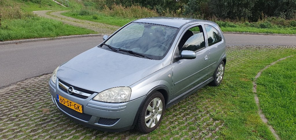 Opel Corsa 1.2 16V Twinport 2005 Airco Cruise control, Auto's, Voorwielaandrijving, 450 kg, 31 €/maand, 4 cilinders