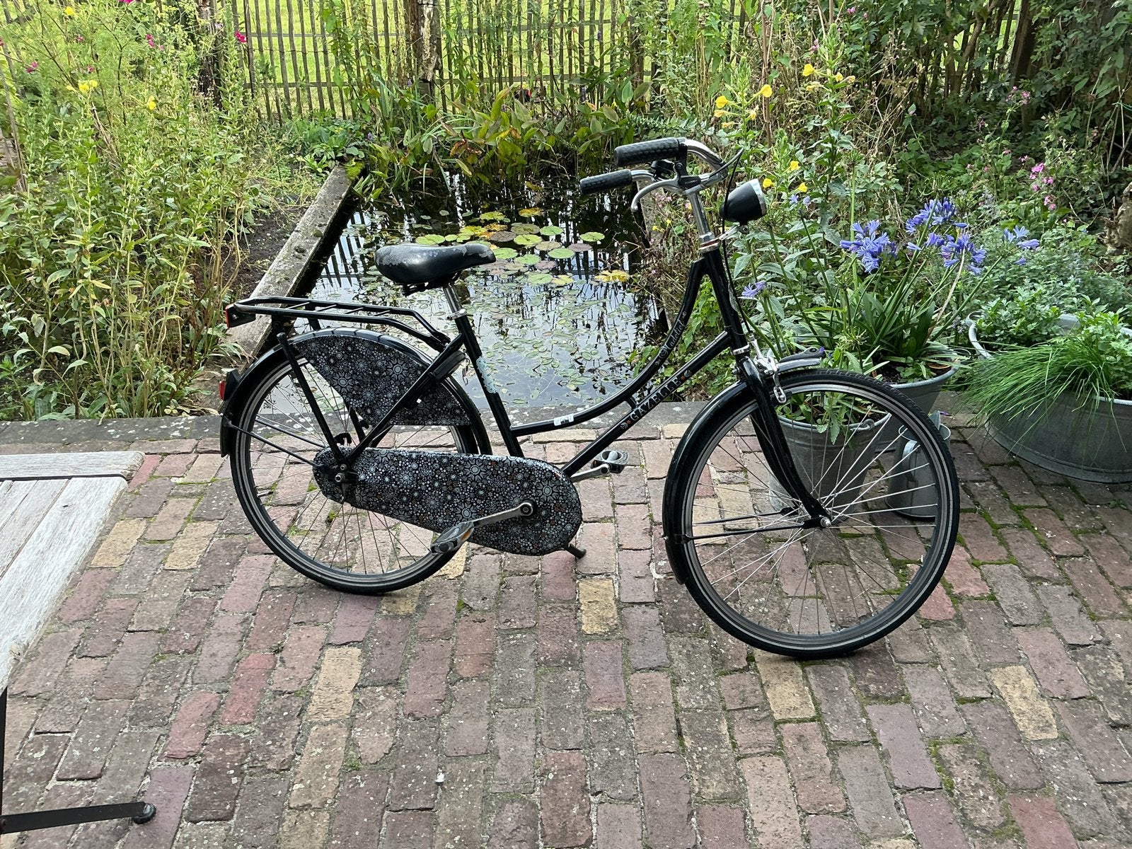 Gazelle type madelief meisjesfiets-zwart, gebruikt 24 inch, Ophalen, Terugtraprem, Handrem, Gebruikt
