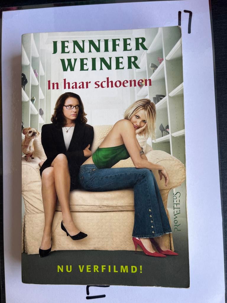 In haar schoenen - Jennifer Weiner (Nu verfilmd!), Ophalen of Verzenden, Zo goed als nieuw, Nederland