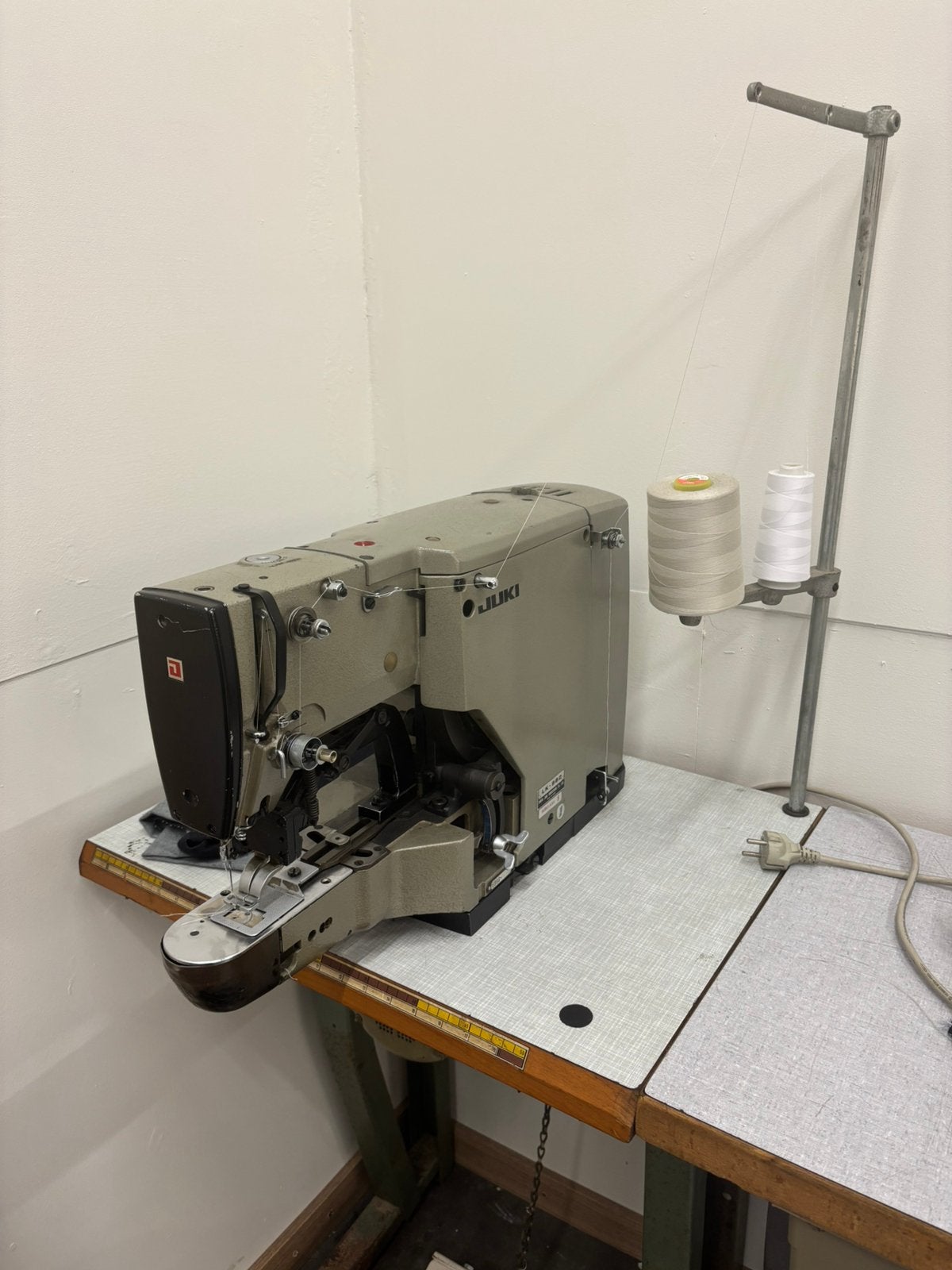 JUKI LK-982 Subclass 5 Industriële Bartackmachine – Compleet, Overige merken, Gebruikt, Ophalen of Verzenden, Naaimachine
